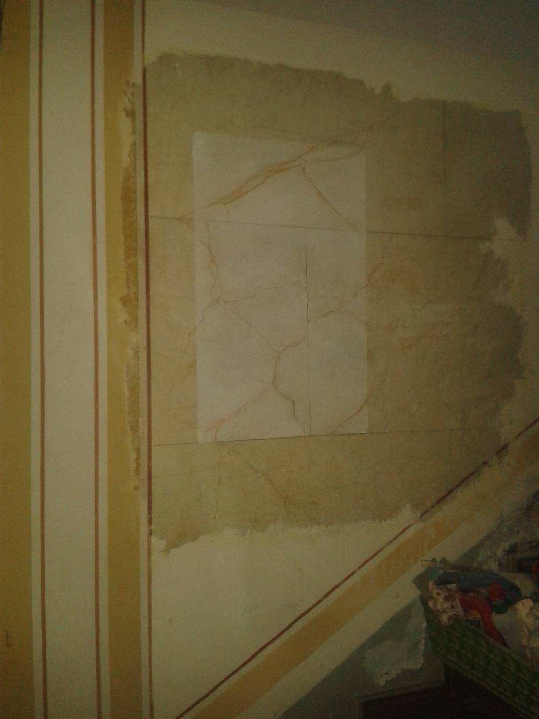 Marmorimitation, Marmorierung, Deckenmalerei, Kalkspachtel, Spachteltechnik, Schablonentechnik, Jugendstil  Treppenhaus, Treppenhaus Berlin, Gründerzeit Treppenhaus Berlin, Malerarbeiten Berlin, Maler Berlin, Restaurierung Berlin, Schablonen, Lasur, Lasuren, Kreuzberg, Prenzlauer Berg, Charlottenburg